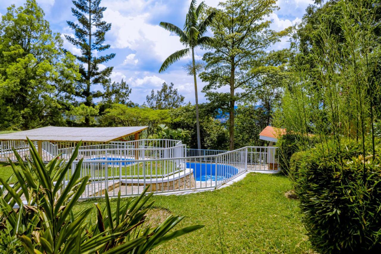 Nature Kigali Luaran gambar