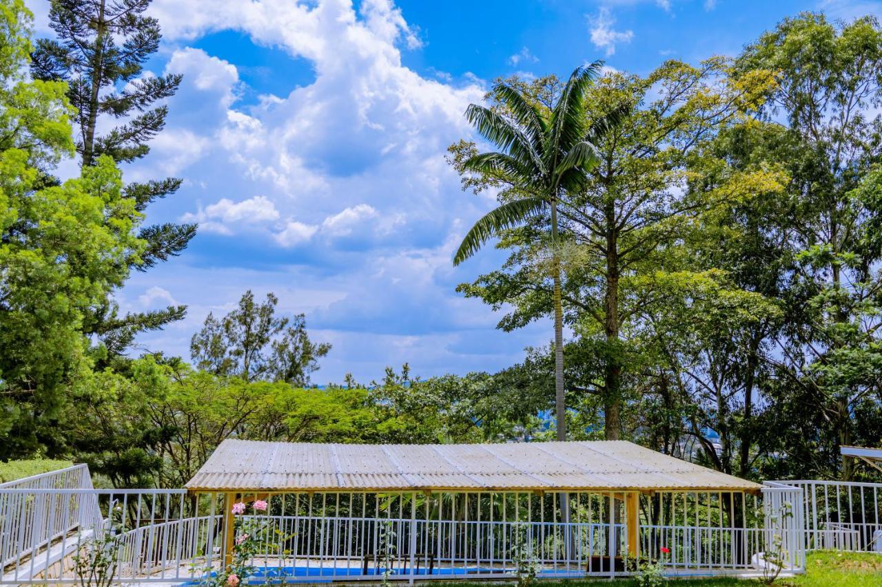 Nature Kigali Luaran gambar